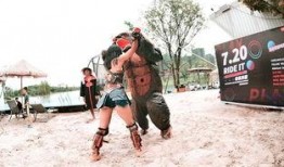 漫展现场吃瓜,吃瓜群众围观奇闻轶事