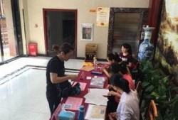 武大辅导员吃瓜事件