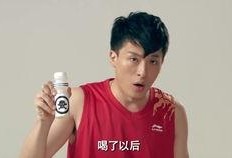 吃瓜模特奶奶,揭秘网红界的“老顽童”