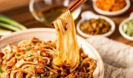 拌粉吃瓜,夏日消暑新风尚