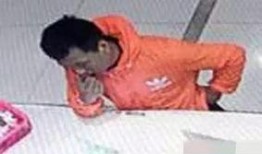 跟叔叔比赛吃瓜,我与叔叔的吃瓜大赛