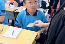 吃瓜覃老师,娱乐圈的“瓜王”传奇