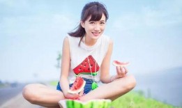 胖子吃瓜瘦子吃瓜,胖子瘦子同享吃瓜乐趣