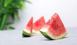 梦见吃没甜味的瓜,吃无甜味瓜的寓意与启示