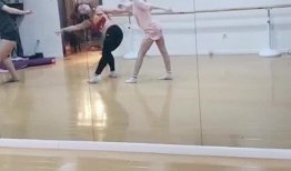 晚会跳舞吃瓜视频,晚会狂欢夜精彩瞬间回顾