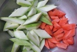 鸡吃瓜的籽,探寻自然界的奇妙互动