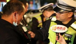 酒后吃瓜围观视频,揭秘网络社交背后的狂欢与争议